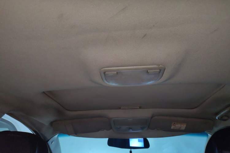 Used Geely Auto Classic Emgrand 2010 Sedan 1.8L Manual Luxury Model Headliner