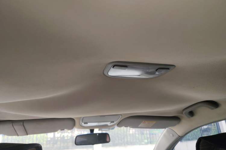 Used Geely Auto Classic Emgrand 2010 Hatchback 1.8L Manual Comfort Edition Headliner