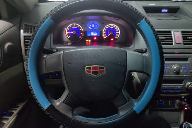 Used Geely Auto Classic Emgrand 2010 Sedan 1.8L Manual Luxury Model Steering Wheel