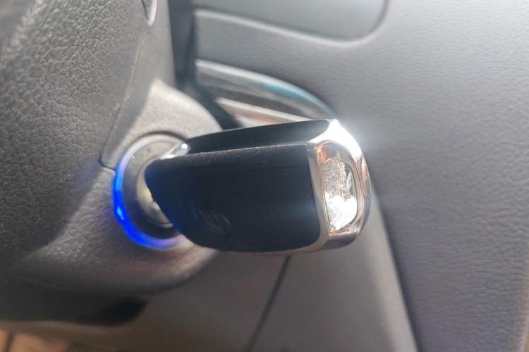 Used Geely Auto Classic Emgrand 2010 Hatchback 1.8L CVT Luxury Model Vehicle Key