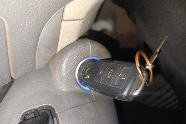 Used Geely Auto Classic Emgrand 2010 Hatchback 1.5L Manual Luxury Model Vehicle Key