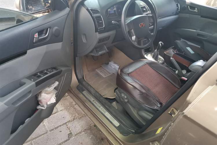 Used Geely Auto Classic Emgrand 2010 Sedan 1.8L Manual Standard Model Driver Seat