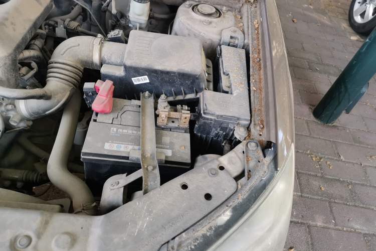 Used Geely Auto Classic Emgrand 2010 Sedan 1.8L Manual Standard Model Engine Bay Left