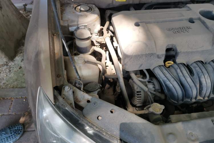 Used Geely Auto Classic Emgrand 2010 Sedan 1.8L Manual Standard Model Engine Bay Right