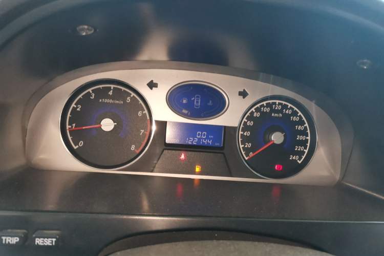 Used Geely Auto Classic Emgrand 2010 Sedan 1.8L Manual Standard Model Instrument Cluster