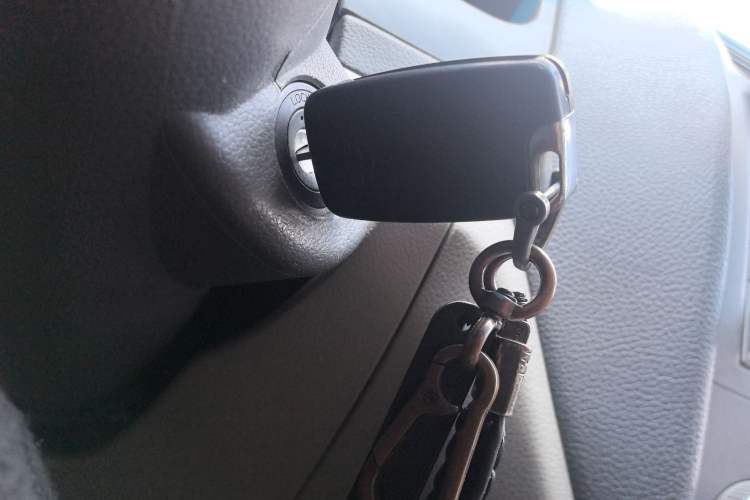 Used Geely Auto Classic Emgrand 2010 Sedan 1.8L CVT Luxury Model Vehicle Key