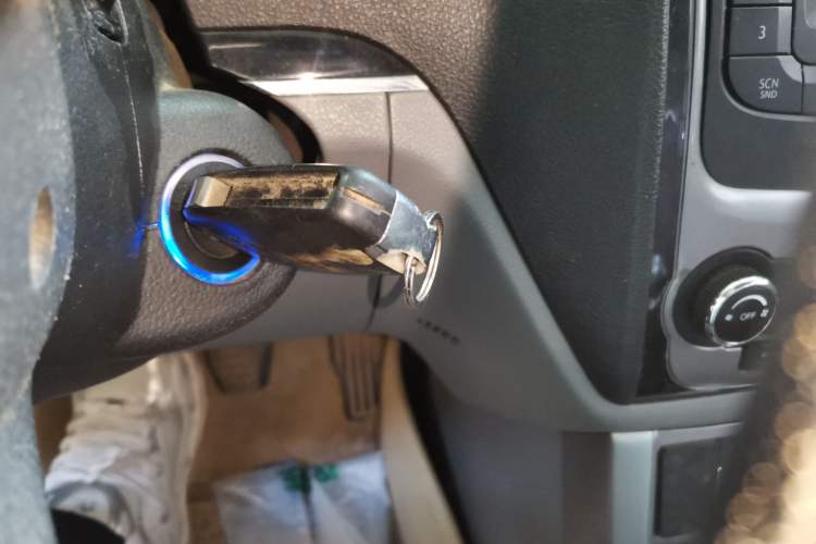 Used Geely Auto Classic Emgrand 2010 Sedan 1.8L Manual Standard Model Vehicle Key