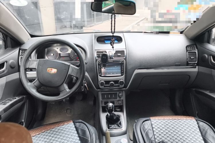 Used Geely Auto Classic Emgrand 2012 Sedan 1.5L Manual Chao Yue Model Center Console