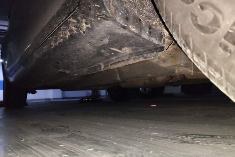 Used Geely Auto Classic Emgrand 2012 Sedan 1.5L Manual Standard Model Chassis Front Right