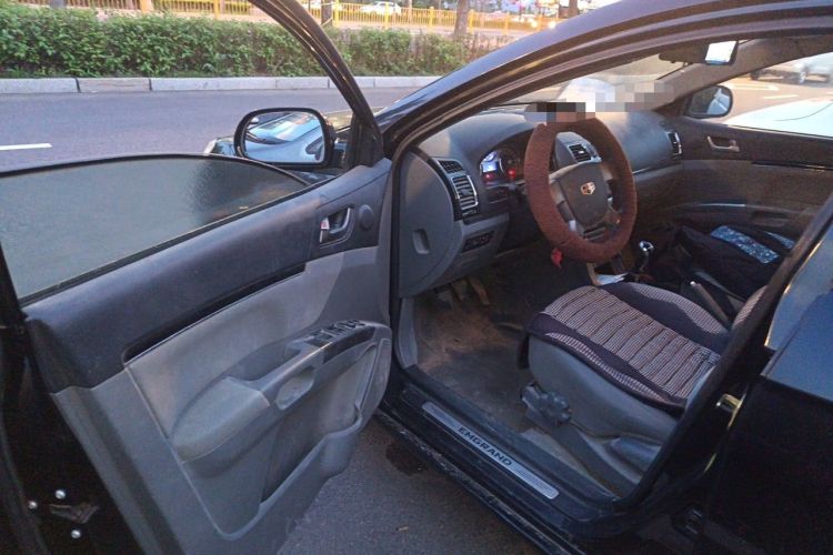 Used Geely Auto Classic Emgrand 2012 Sedan 1.5L Manual Chao Yue Model Driver Seat