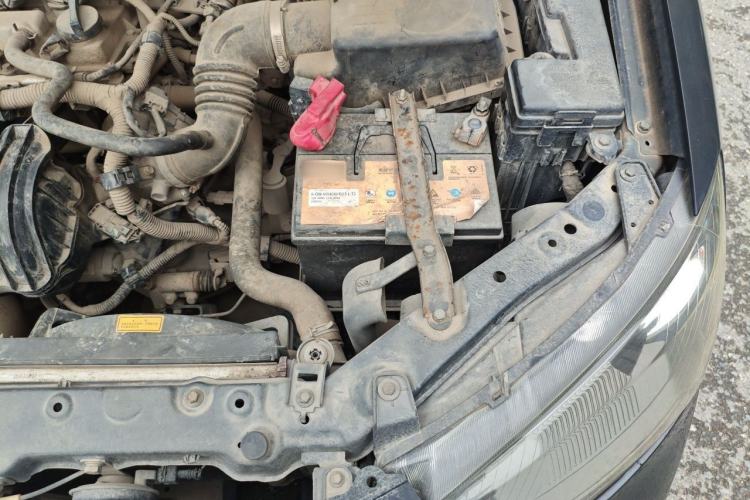 Used Geely Auto Classic Emgrand 2012 Sedan 1.5L Manual Chao Yue Huimin Model Engine Bay Left