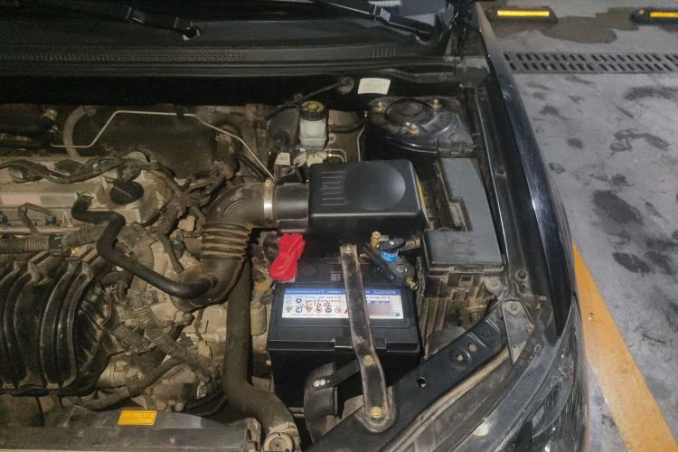 Used Geely Auto Classic Emgrand 2012 Sedan 1.5L Manual Chao Yue Model Engine Bay Left