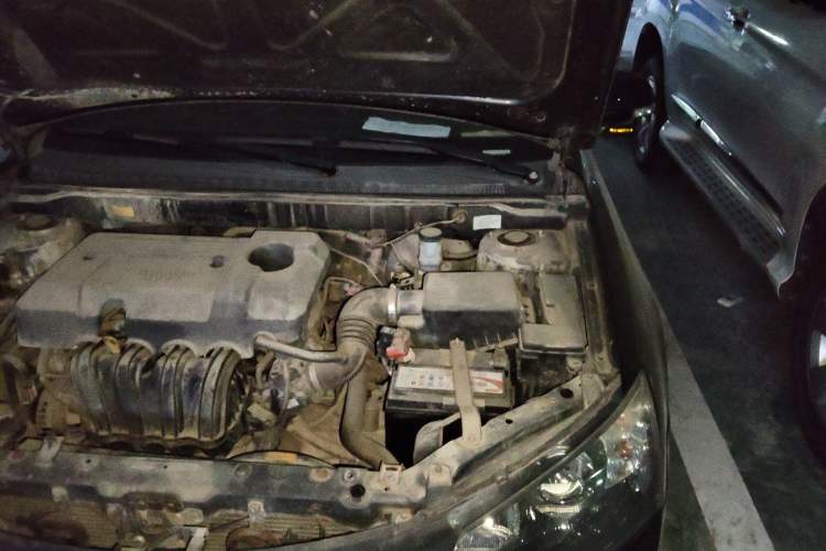 Used Geely Auto Classic Emgrand 2012 Sedan 1.5L Manual Standard Model Engine Bay Left