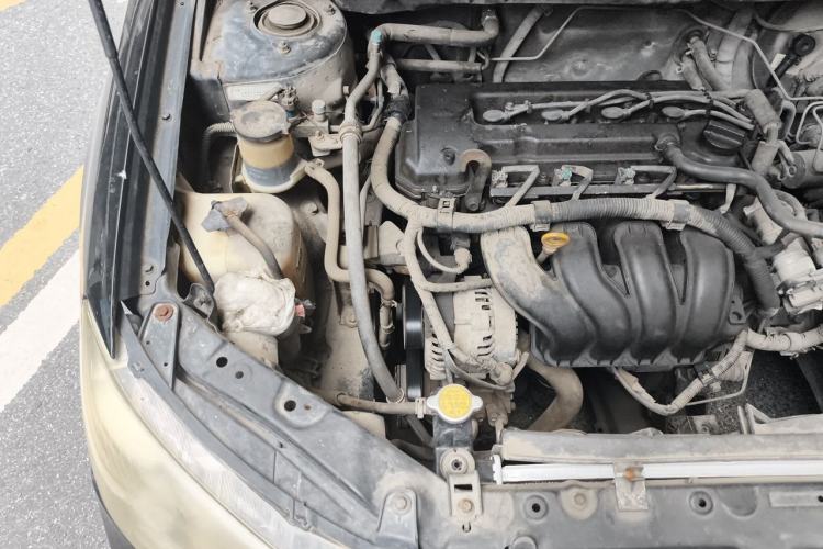 Used Geely Auto Classic Emgrand 2012 Sedan 1.5L Manual Chao Yue Model Engine Bay Right