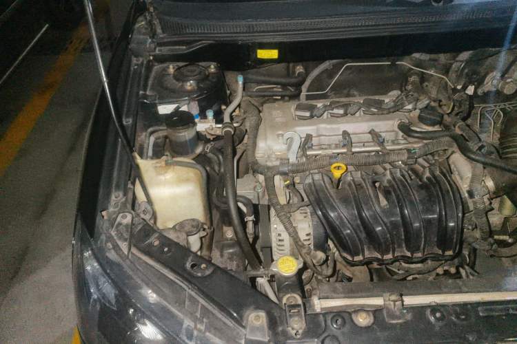 Used Geely Auto Classic Emgrand 2012 Sedan 1.5L Manual Chao Yue Model Engine Bay Right