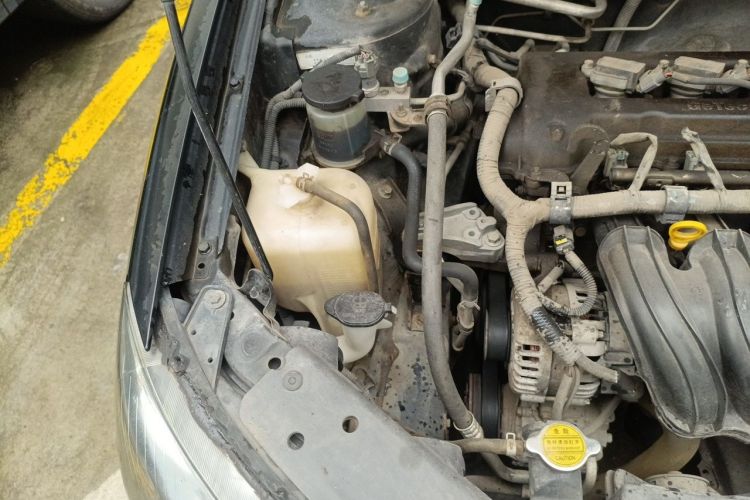 Used Geely Auto Classic Emgrand 2012 Sedan 1.8L Manual Luxury Model Engine Bay Right