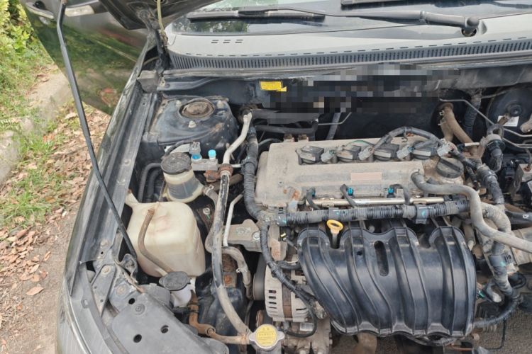 Used Geely Auto Classic Emgrand 2012 Sedan 1.8L Manual ESC Version Engine Bay Right