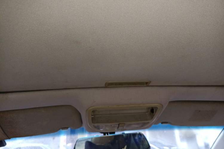Used Geely Auto Classic Emgrand 2012 Sedan 1.8L Manual Luxury Model Headliner