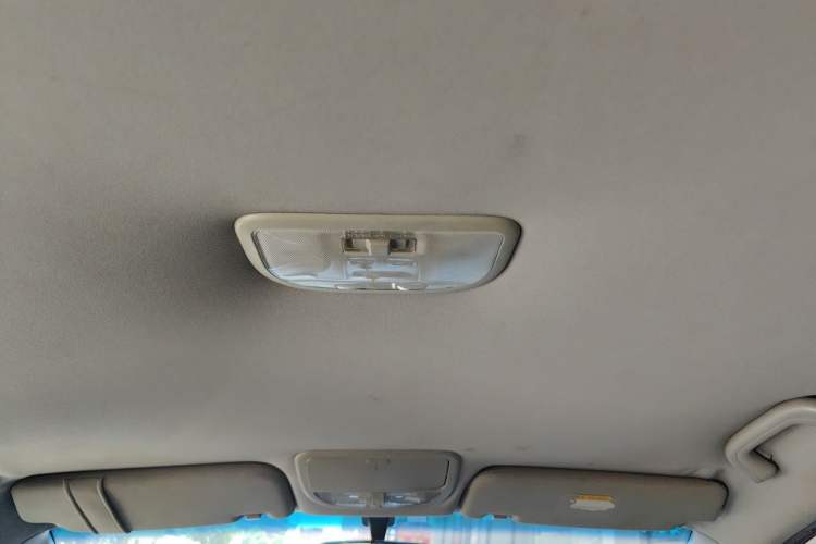 Used Geely Auto Classic Emgrand 2012 Sedan 1.5L Manual Comfort Model Headliner