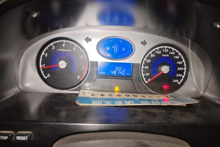 Used Geely Auto Classic Emgrand 2012 Sedan 1.5L Manual Chao Yue Huimin Model Odometer Close Up