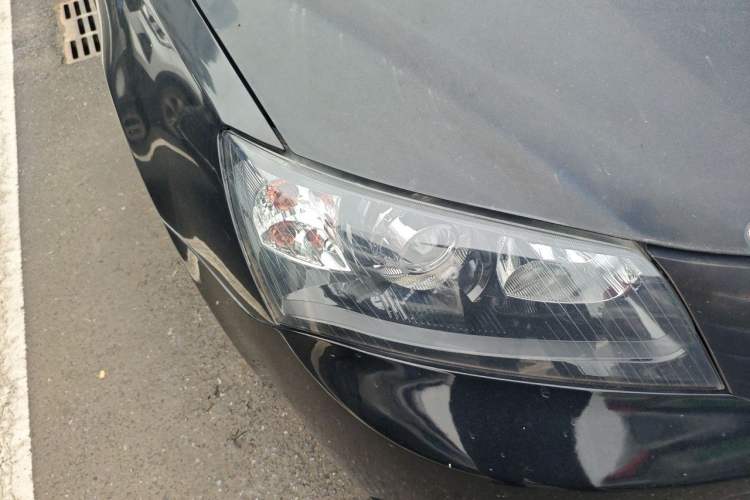 Used Geely Auto Classic Emgrand 2012 Sedan 1.5L Manual Chao Yue Huimin Model Right Front Headlight