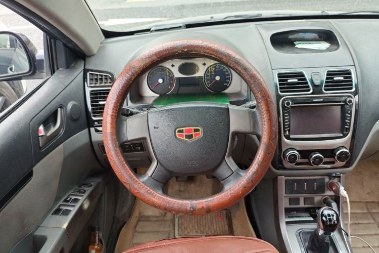 Used Geely Auto Classic Emgrand 2012 Sedan 1.5L Manual Chao Yue Huimin Model Steering Wheel