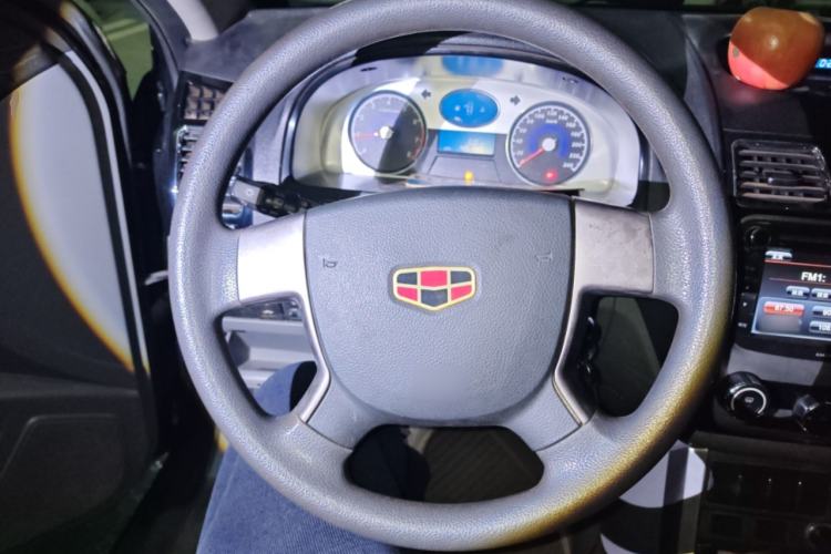 Used Geely Auto Classic Emgrand 2012 Sedan 1.5L Manual Chao Yue Huimin Model Steering Wheel