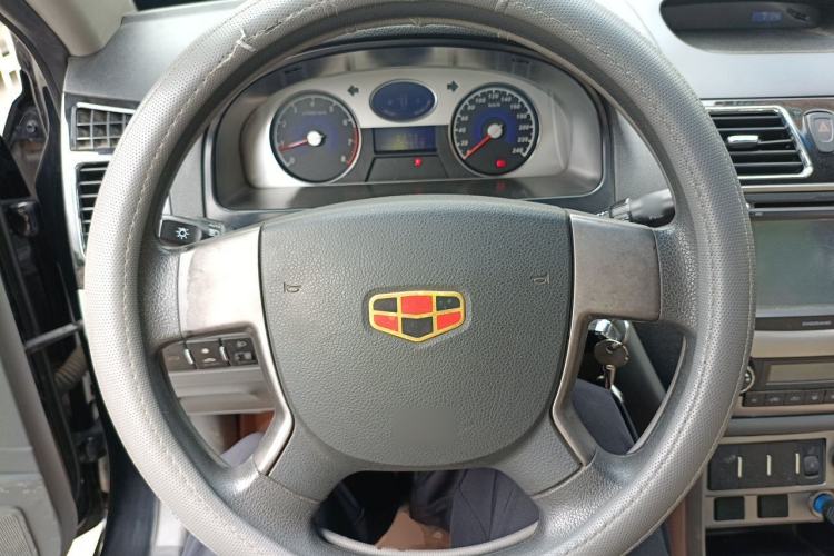Used Geely Auto Classic Emgrand 2012 Sedan 1.8L Manual Comfort Model Steering Wheel