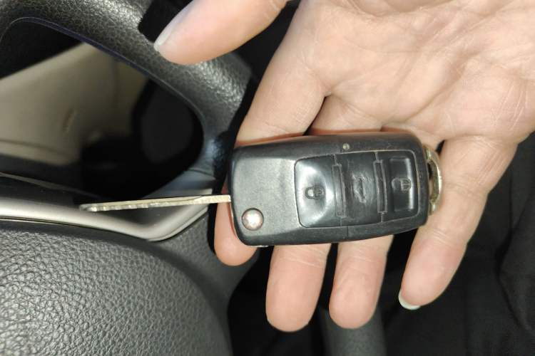 Used Geely Auto Classic Emgrand 2012 Sedan 1.5L Manual Comfort Model Vehicle Key