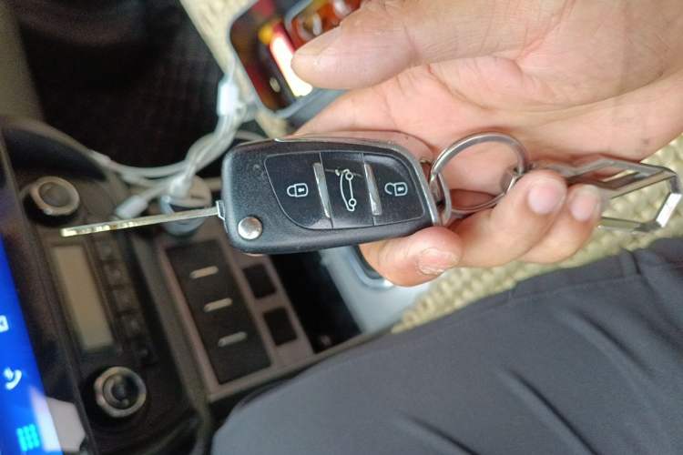 Used Geely Auto Classic Emgrand 2012 Sedan 1.8L Manual Luxury Model Vehicle Key