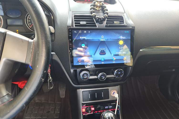 Used Geely Auto Classic Emgrand 2012 Hatchback 1.5L Manual Chao Yue Huimin Model Audio And AC Panel