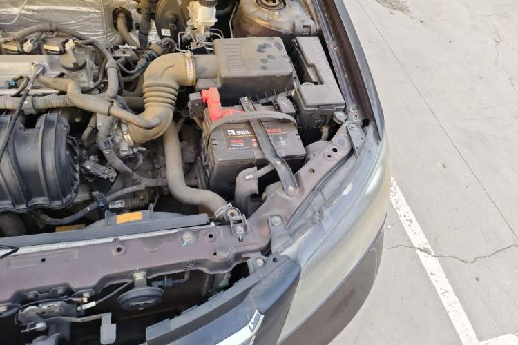 Used Geely Auto Classic Emgrand 2012 Sedan 1.5L Manual Chao Yue Huimin Model Engine Bay Left
