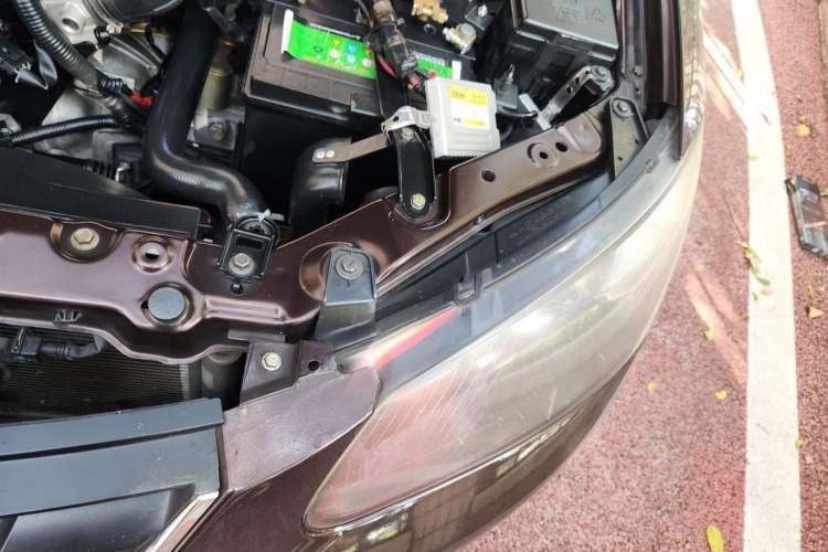 Used Geely Auto Classic Emgrand 2012 Hatchback 1.5L Manual Chao Yue Huimin Model Engine Bay Left