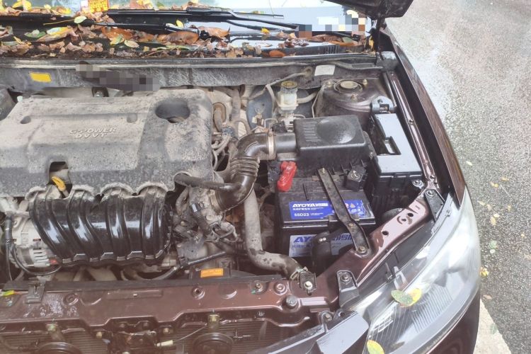 Used Geely Auto Classic Emgrand 2012 Sedan 1.5L Manual Chao Yue Model Engine Bay Left