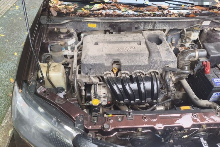 Used Geely Auto Classic Emgrand 2012 Sedan 1.5L Manual Chao Yue Model Engine Bay Right