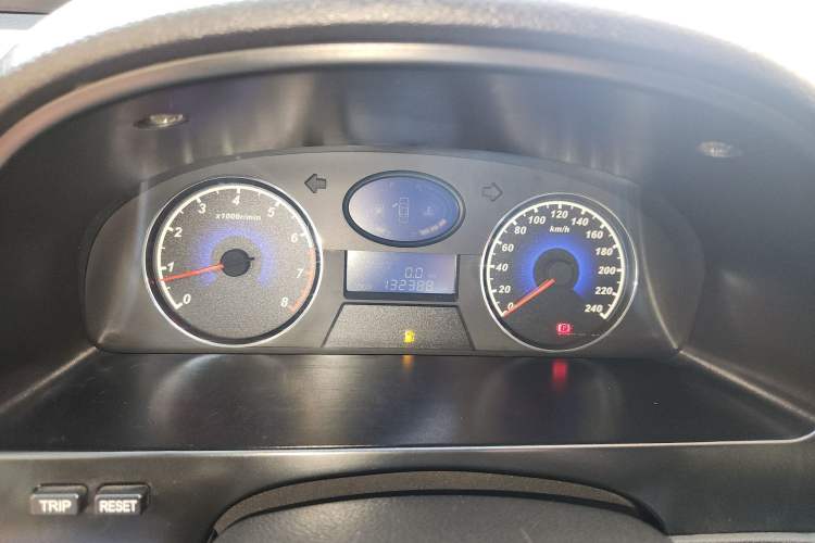 Used Geely Auto Classic Emgrand 2012 Hatchback 1.5L Manual Chao Yue Huimin Model Instrument Cluster