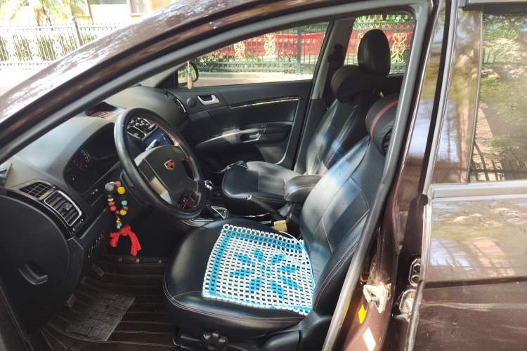Used Geely Auto Classic Emgrand 2012 Hatchback 1.5L Manual Chao Yue Huimin Model Left Front Seat