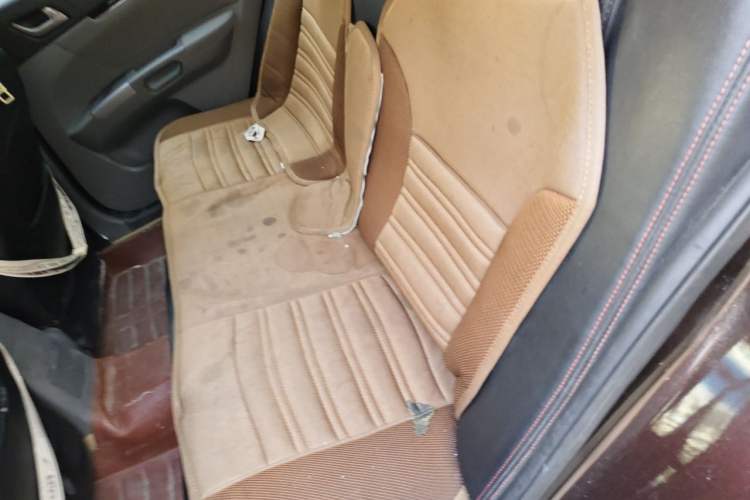 Used Geely Auto Classic Emgrand 2012 Sedan 1.5L Manual Chao Yue Huimin Model Left Rear Seat