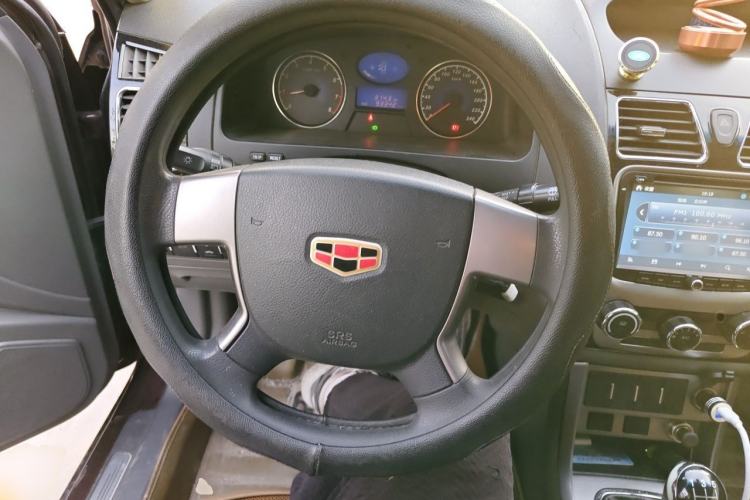 Used Geely Auto Classic Emgrand 2012 Sedan 1.5L Manual Chao Yue Huimin Model Steering Wheel