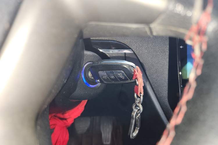 Used Geely Auto Classic Emgrand 2012 Hatchback 1.5L Manual Chao Yue Huimin Model Vehicle Key