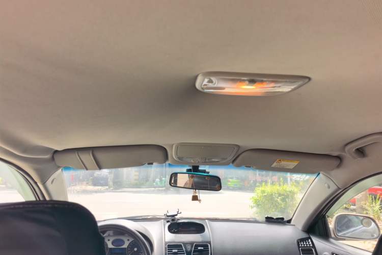 Used Geely Auto Classic Emgrand 2012 Sedan 1.5L Manual Comfort Model Headliner