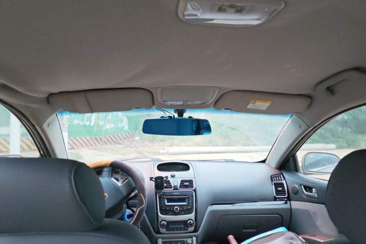 Used Geely Auto Classic Emgrand 2012 Sedan 1.8L Manual Comfort Model Headliner