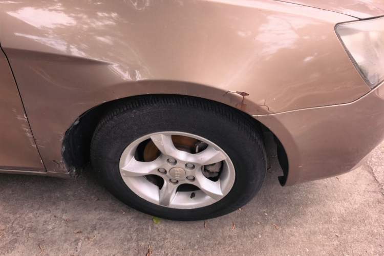 Used Geely Auto Classic Emgrand 2012 Sedan 1.5L Manual Comfort Model Right Front Wheel Hub