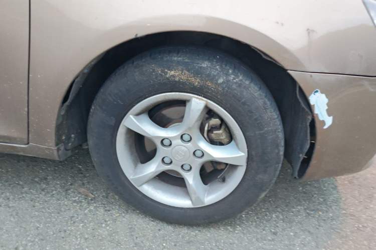 Used Geely Auto Classic Emgrand 2012 Sedan 1.8L Manual Comfort Model Right Front Wheel Hub