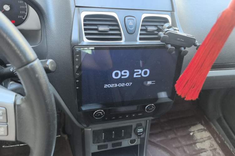 Used Geely Auto Classic Emgrand 2012 Sedan 1.8L Manual Luxury Model Audio And AC Panel