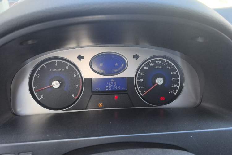 Used Geely Auto Classic Emgrand 2012 Sedan 1.8L Manual Luxury Model Instrument Cluster