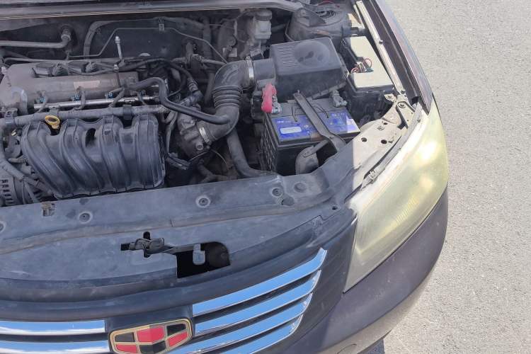 Used Geely Auto Classic Emgrand 2012 Sedan 1.8L Manual Luxury Model Engine Bay Left