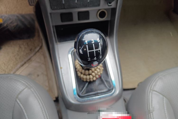 Used Geely Auto Classic Emgrand 2012 Sedan 1.5L Manual Standard Model Gear Lever