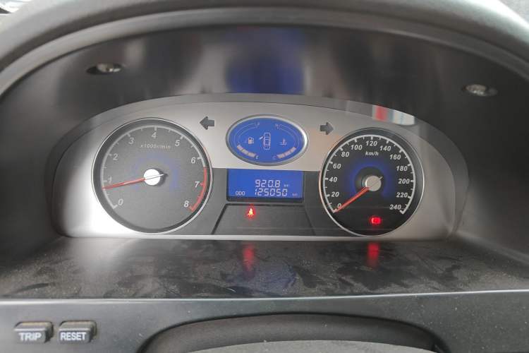 Used Geely Auto Classic Emgrand 2012 Sedan 1.5L Manual Standard Model Instrument Cluster