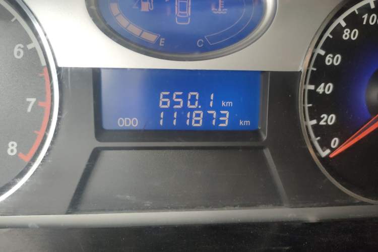 Used Geely Auto Classic Emgrand 2012 Sedan 1.5L Manual Comfort Model Odometer Close Up